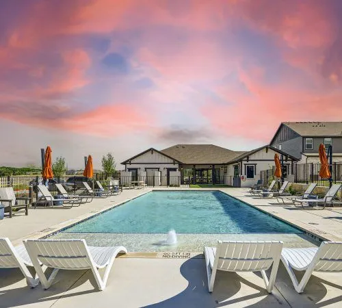 1033-Hudson-Way---Print-Quality---025---33-Exterior-Rear-twilight