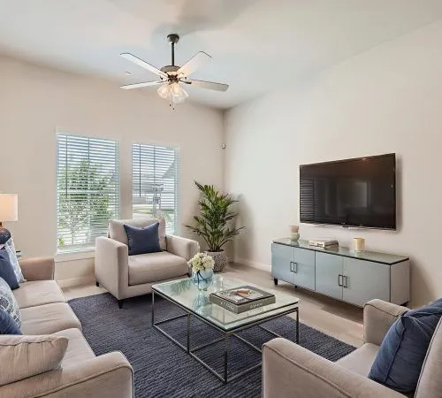 908-Hudson-Wy-Web-Quality-008-05-Living-Room - Living Room - Modern - 14
